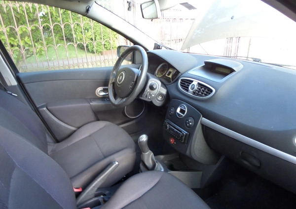 Renault Clio cena 11800 przebieg: 211500, rok produkcji 2008 z Kostrzyn nad Odrą małe 232